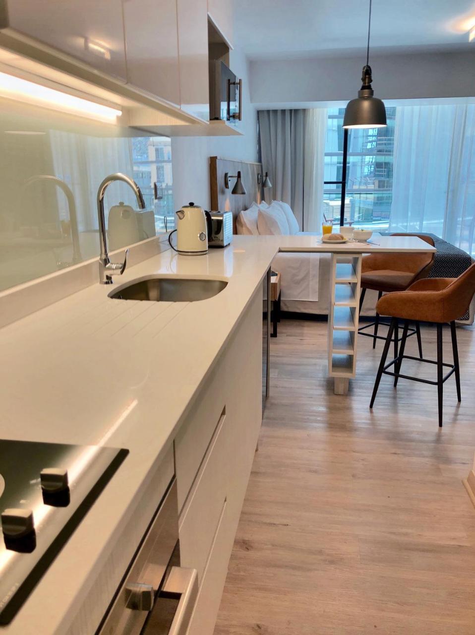 Rq Aparthotel 3*